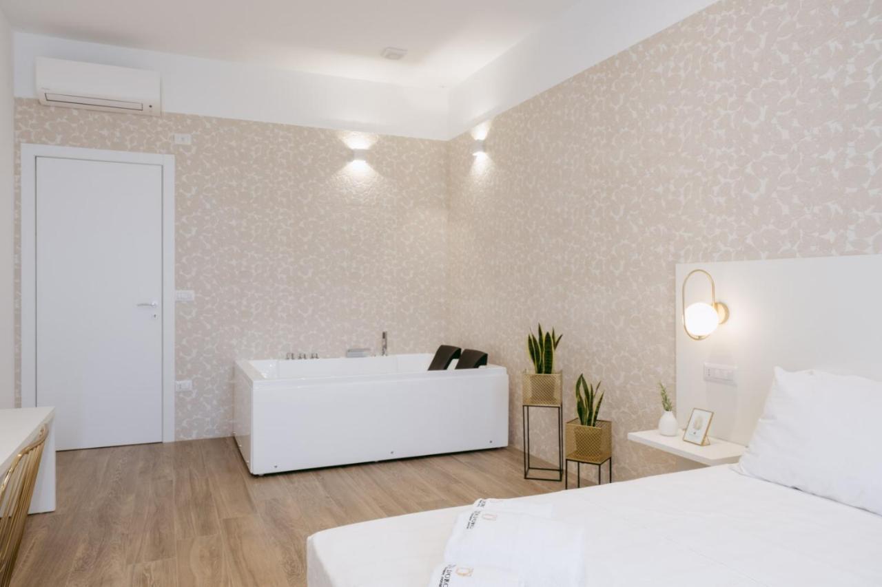 Hotel Porta D'Oro Charming House Alguer Exterior foto